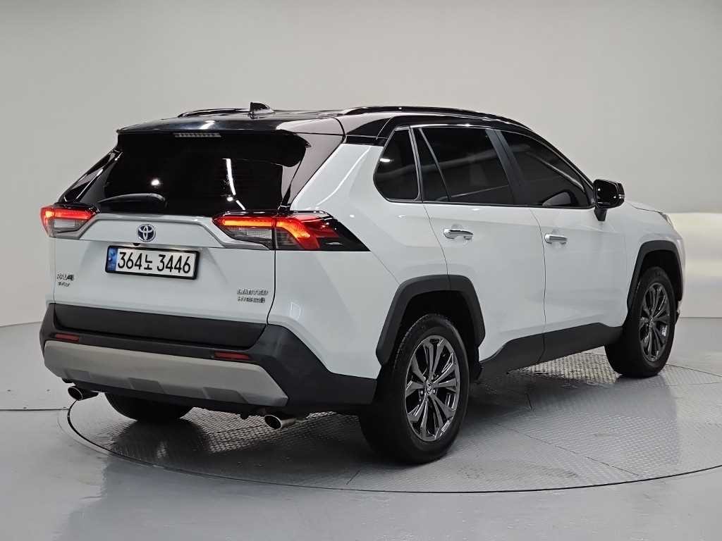 토요타 라브4 RAV4(5세대) 2.5 4WD 하이브리드 이미지 4