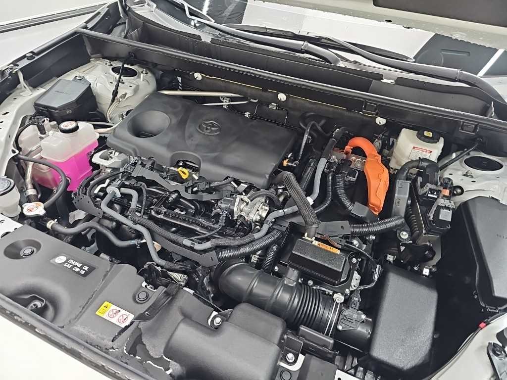 토요타 라브4 RAV4(5세대) 2.5 4WD 하이브리드 이미지 5