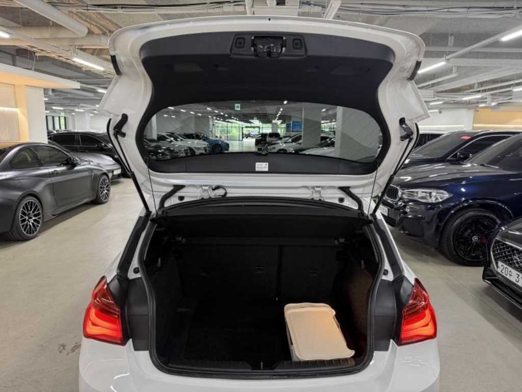 BMW 1시리즈 1시리즈 (F20) 118d 스포츠 스페셜 에디션 이미지 8