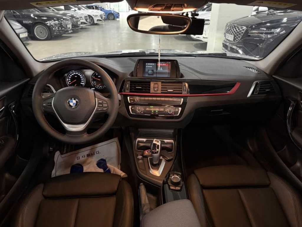 BMW 1시리즈 1시리즈 (F20) 118d 스포츠 스페셜 에디션 이미지 9