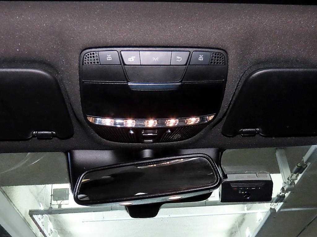 벤츠 C 클래스 C클래스 W205 C200 AMG LINE 이미지 15