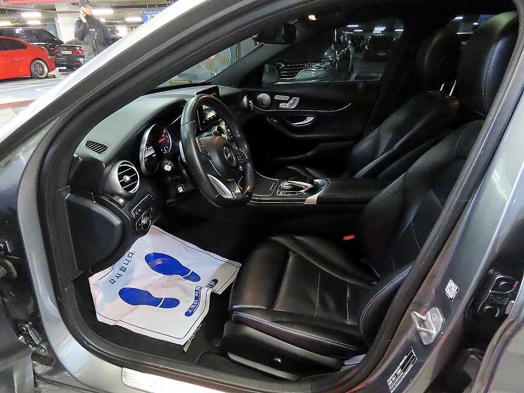 벤츠 C 클래스 C클래스 W205 C200 AMG LINE 이미지 6