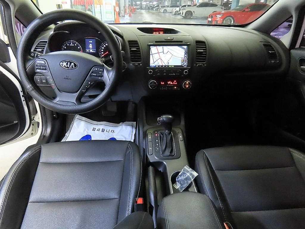 기아 K3 1.6 GDI 트렌디 이미지 10