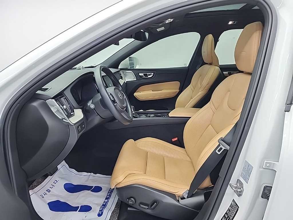 볼보 XC60 XC60(2세대) D5 AWD 인스크립션 이미지 11