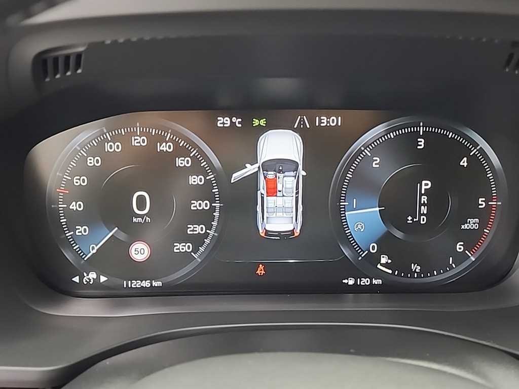 볼보 XC60 XC60(2세대) D5 AWD 인스크립션 이미지 6
