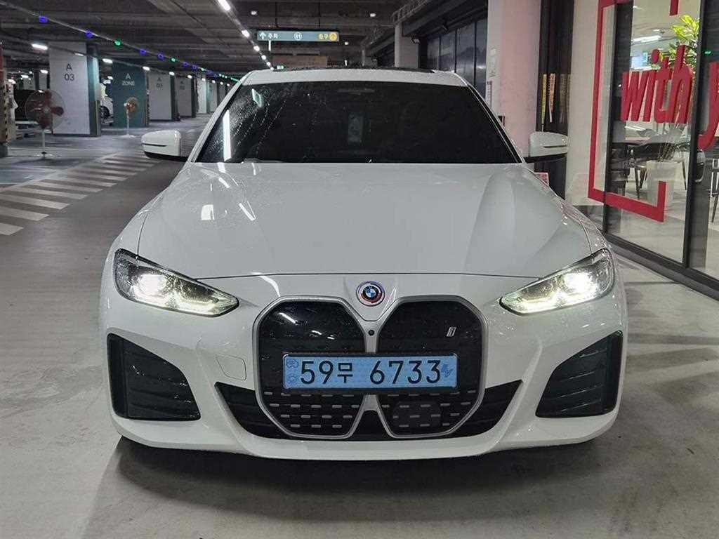 BMW i4 eDrive 40 M 스포츠 프로 이미지 2
