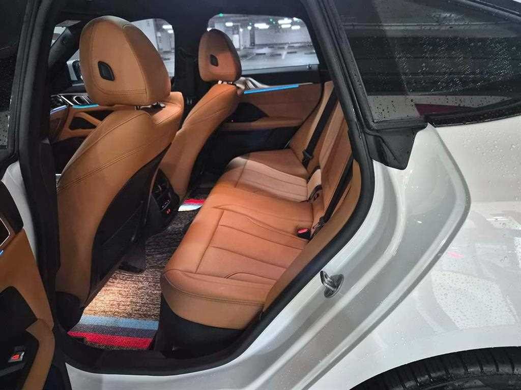 BMW i4 eDrive 40 M 스포츠 프로 이미지 7