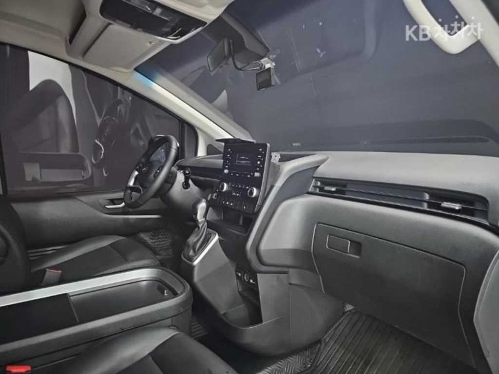 현대 스타리아 2WD 디젤 카고 모던 5인승 이미지 17