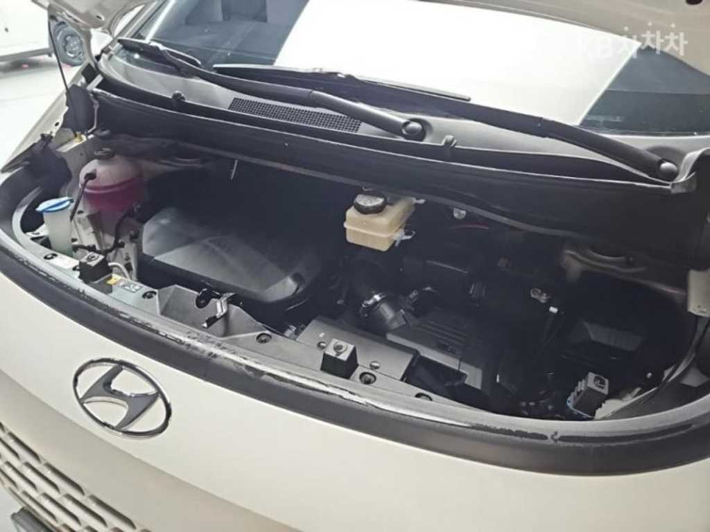 현대 스타리아 2WD 디젤 카고 모던 5인승 이미지 5