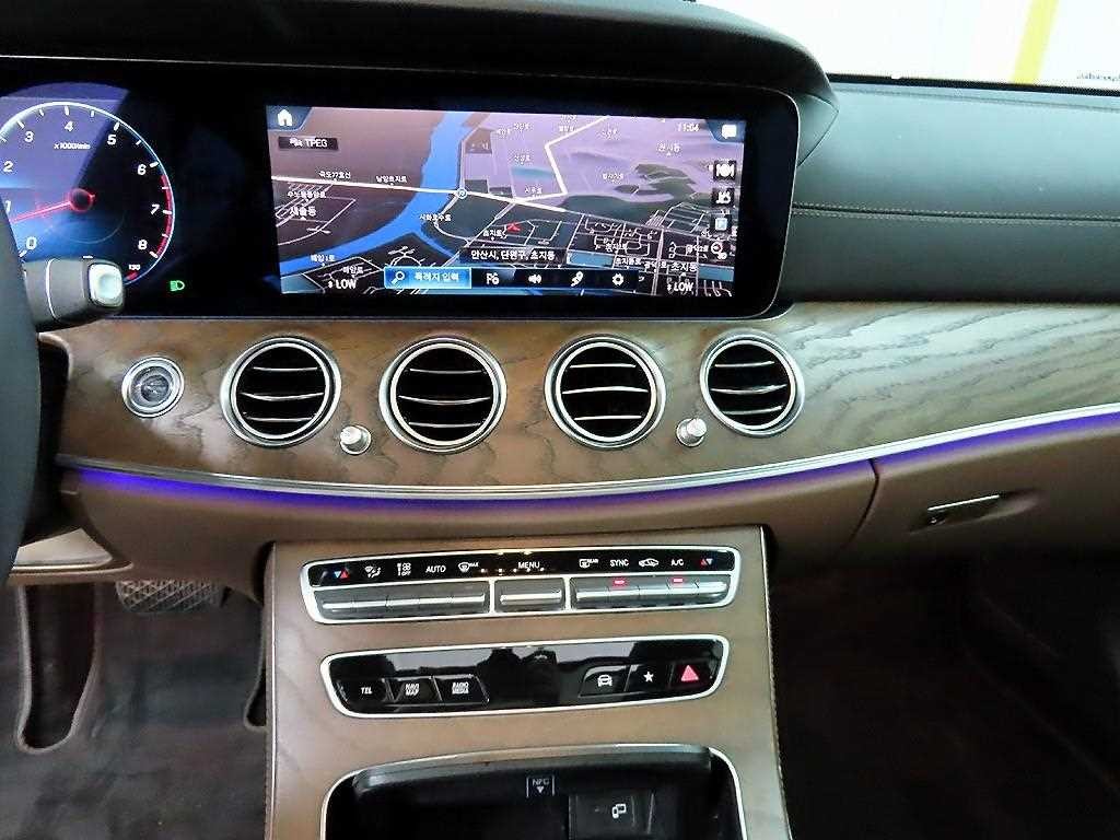 벤츠 E 클래스 E-클래스 W213 E250 익스클루시브 이미지 14