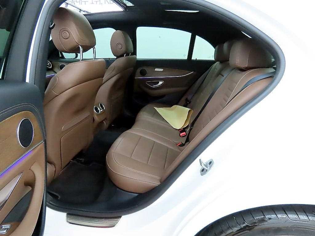 벤츠 E 클래스 E-클래스 W213 E250 익스클루시브 이미지 6