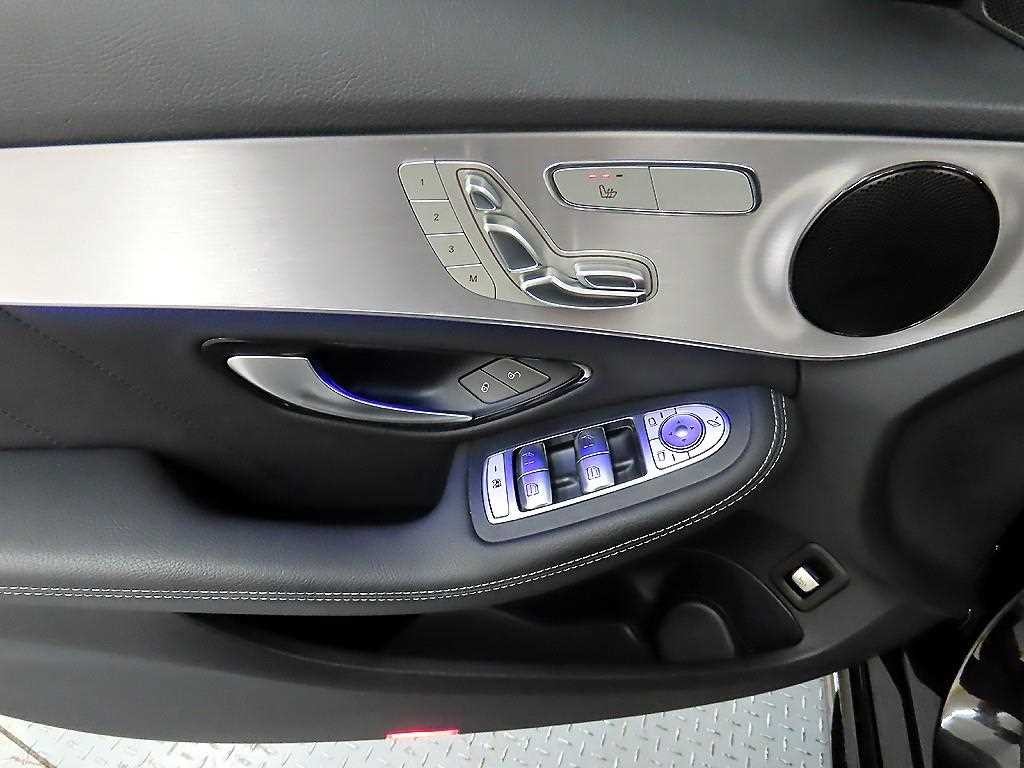 벤츠 C 클래스 C클래스 W205 C200 AMG LINE 이미지 11