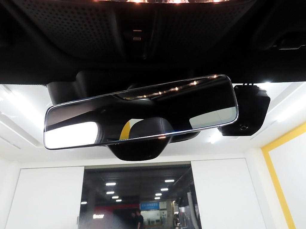 벤츠 C 클래스 C클래스 W205 C200 AMG LINE 이미지 16