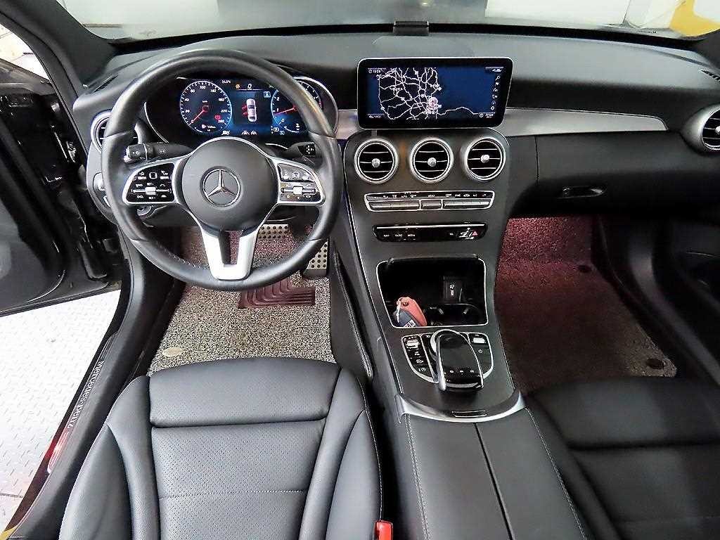 벤츠 C 클래스 C클래스 W205 C200 AMG LINE 이미지 7