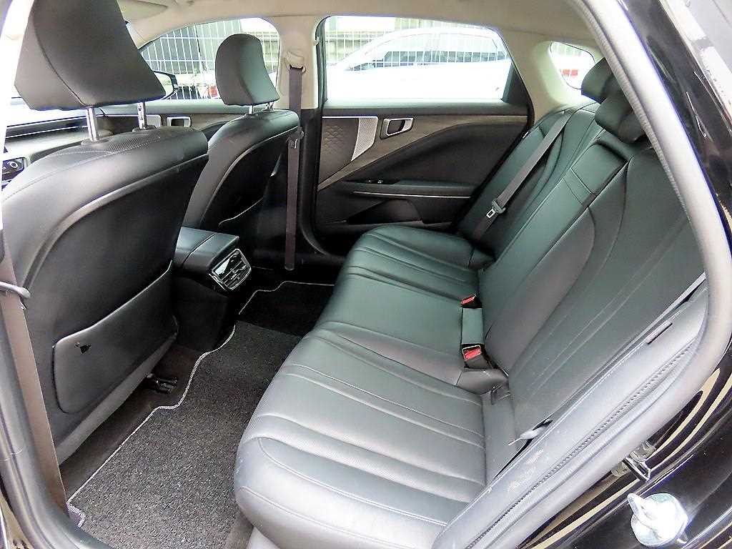 기아 K8 3.5 LPG 2WD 렌터카 트렌디 이미지 6