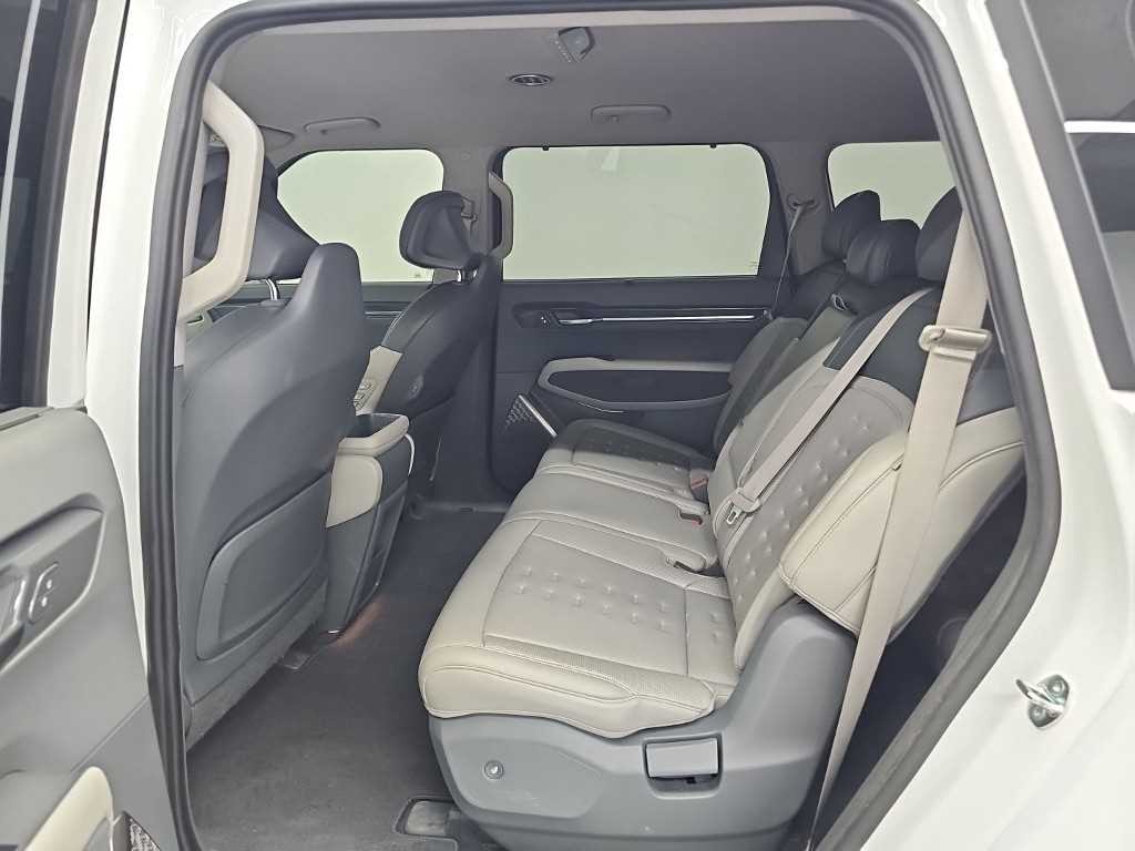 기아 EV9 롱레인지 2WD 어스 이미지 11