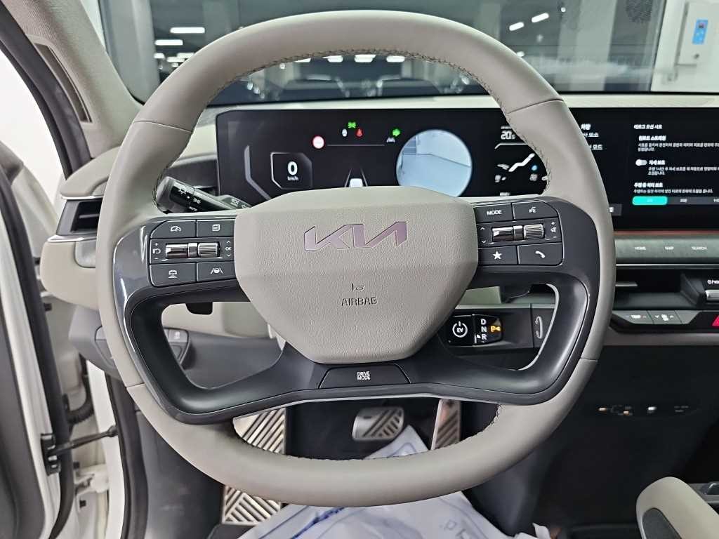 기아 EV9 롱레인지 2WD 어스 이미지 8