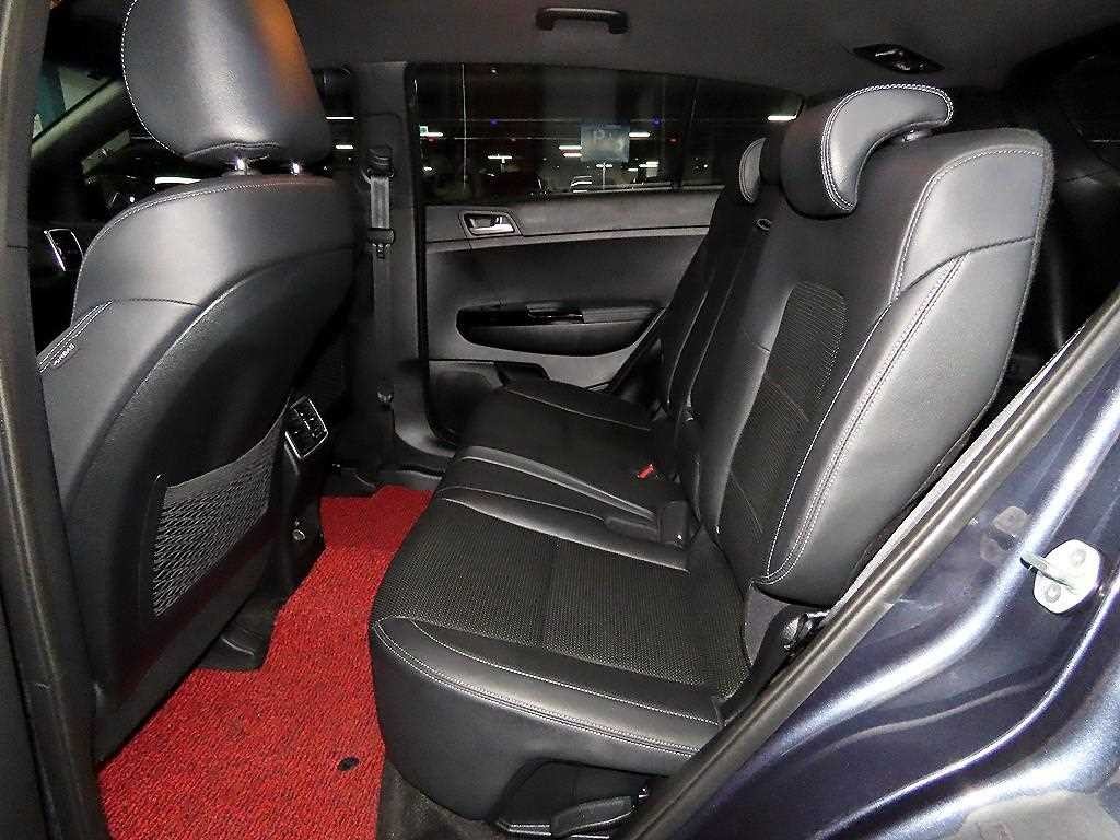 기아 스포티지 스포티지 더 볼드 2.0 가솔린 2WD 노블레스 이미지 7