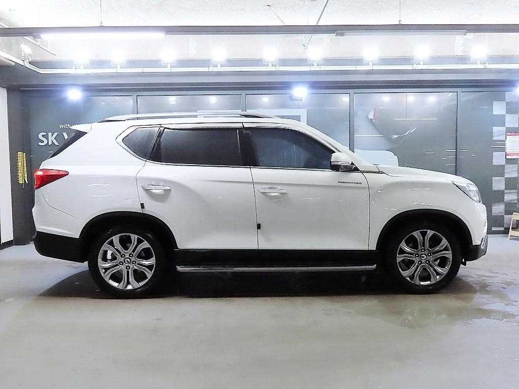 KG모빌리티(쌍용) 렉스턴 G4렉스턴 디젤 2.2 4WD 헤리티지 이미지 3