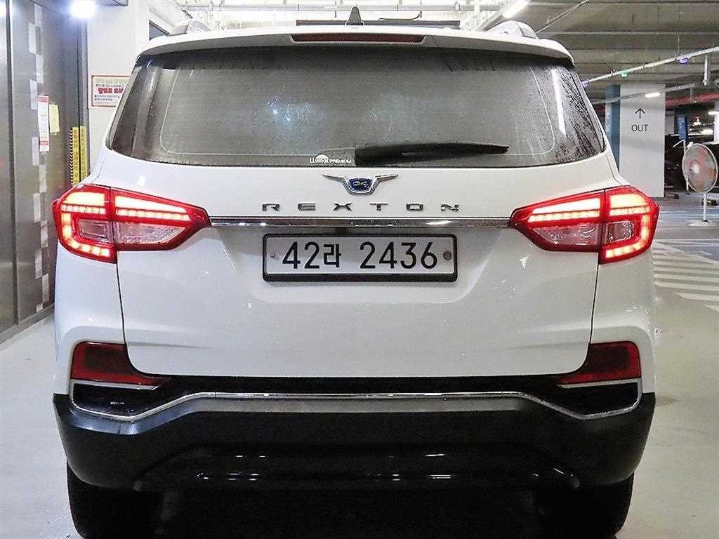 KG모빌리티(쌍용) 렉스턴 G4렉스턴 디젤 2.2 4WD 헤리티지 이미지 5