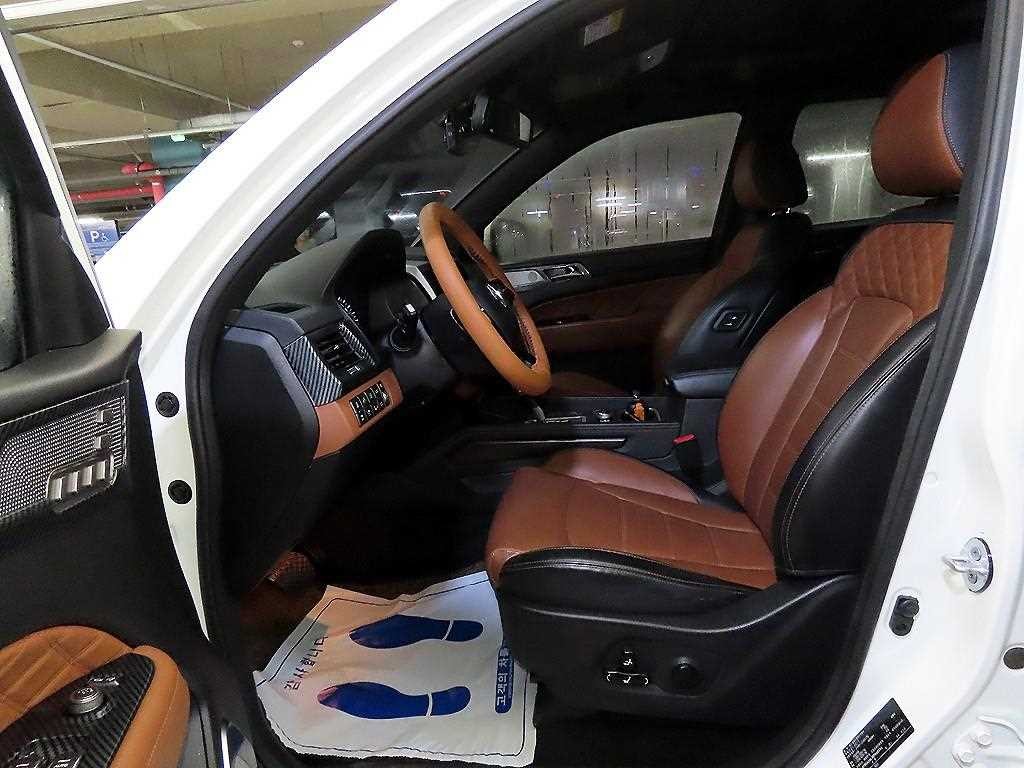 KG모빌리티(쌍용) 렉스턴 G4렉스턴 디젤 2.2 4WD 헤리티지 이미지 6