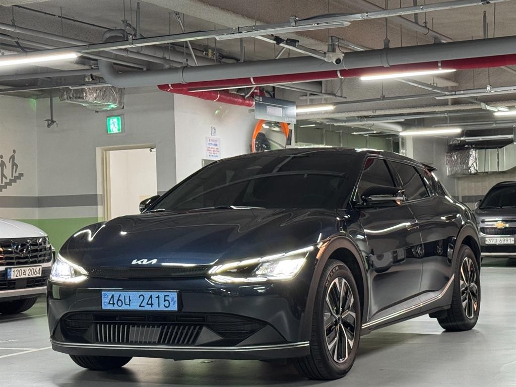 기아 EV6 스탠다드 AWD 에어 이미지 1