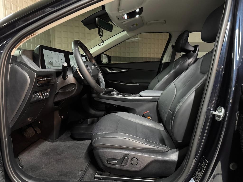 기아 EV6 스탠다드 AWD 에어 이미지 6
