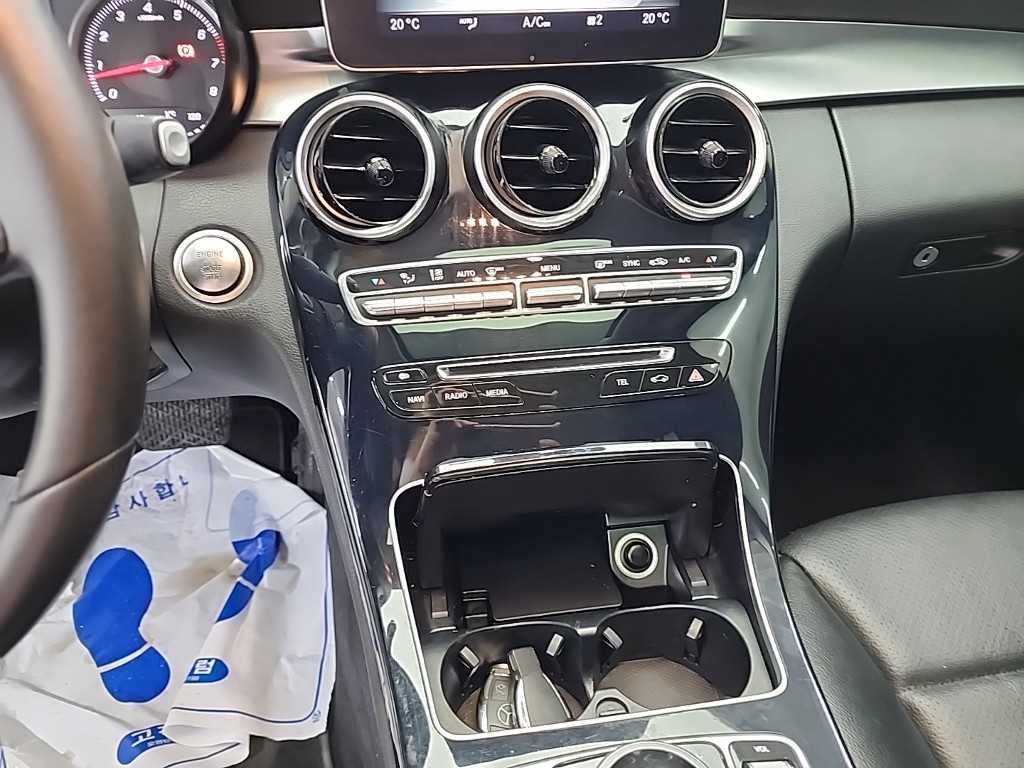 벤츠 C 클래스 C클래스 W205 C200 이미지 10