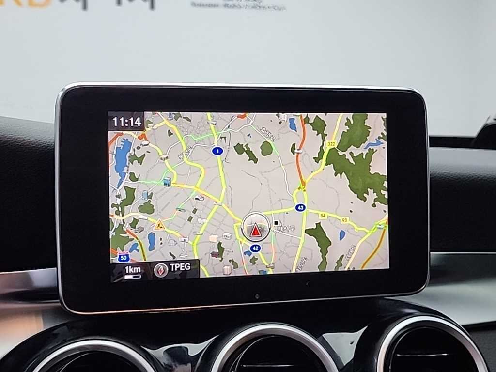 벤츠 C 클래스 C클래스 W205 C200 이미지 14