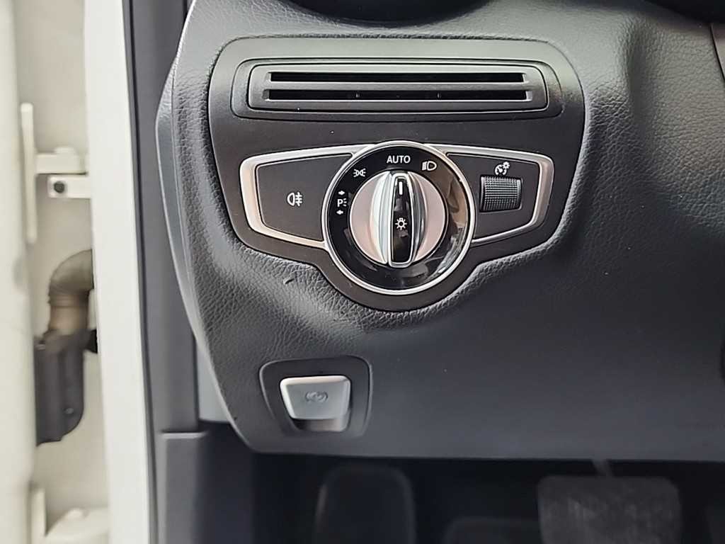 벤츠 C 클래스 C클래스 W205 C200 이미지 19