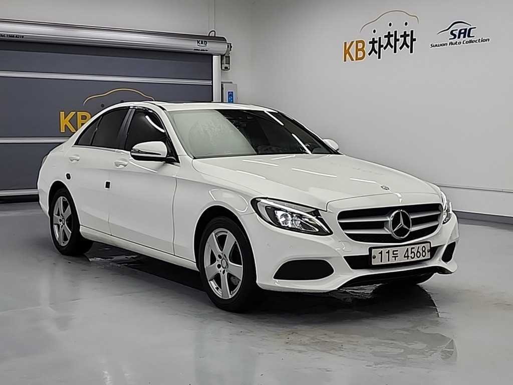 벤츠 C 클래스 C클래스 W205 C200 이미지 4