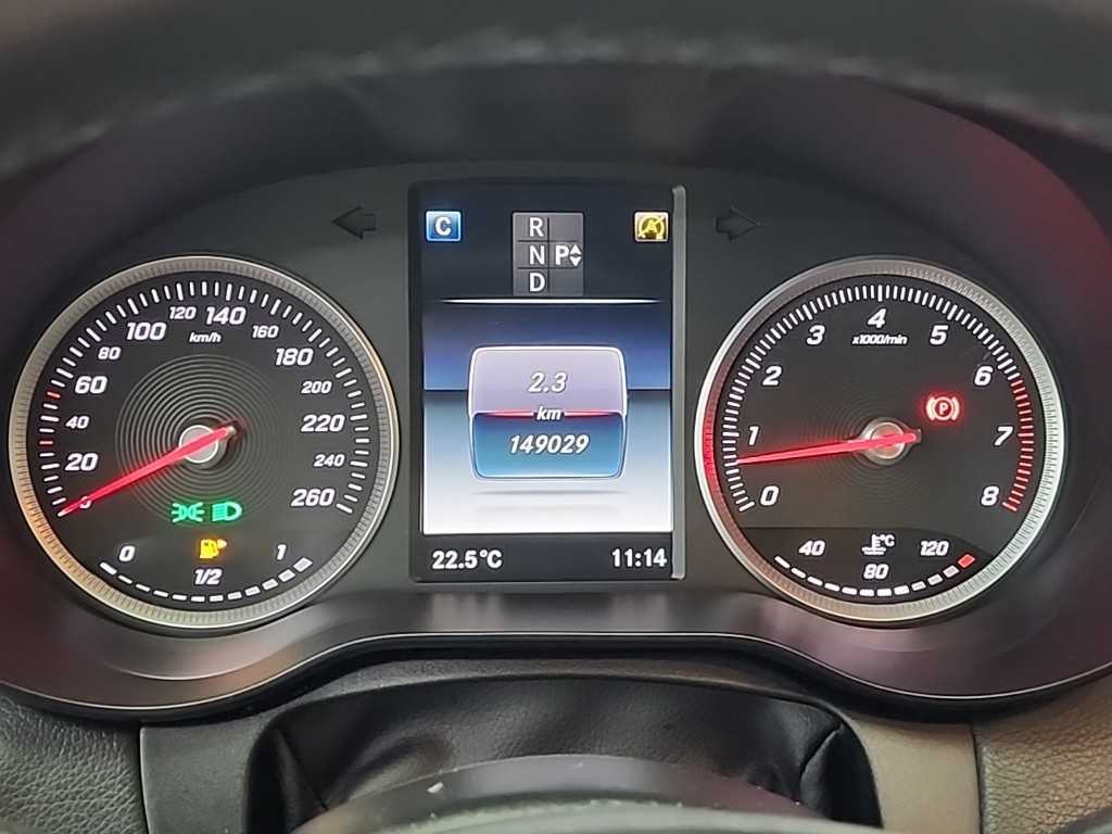 벤츠 C 클래스 C클래스 W205 C200 이미지 6