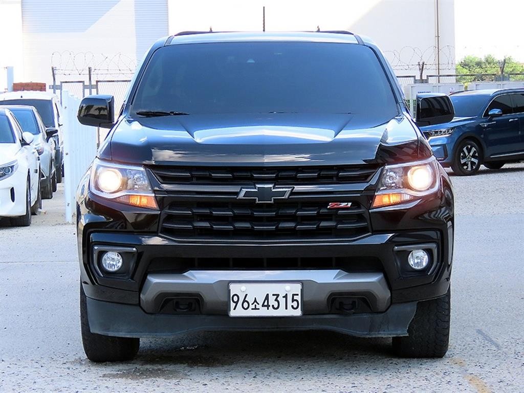쉐보레 콜로라도 리얼 뉴 콜로라도 3.6 Z71-X 미드나잇 4WD 이미지 1