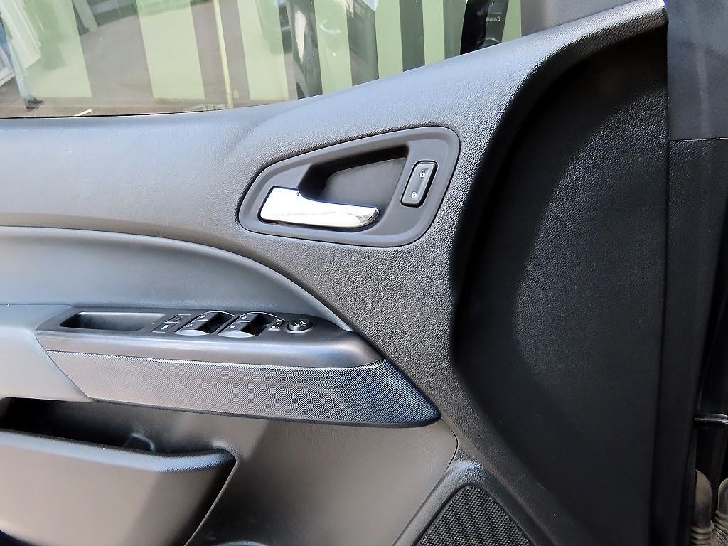 쉐보레 콜로라도 리얼 뉴 콜로라도 3.6 Z71-X 미드나잇 4WD 이미지 11