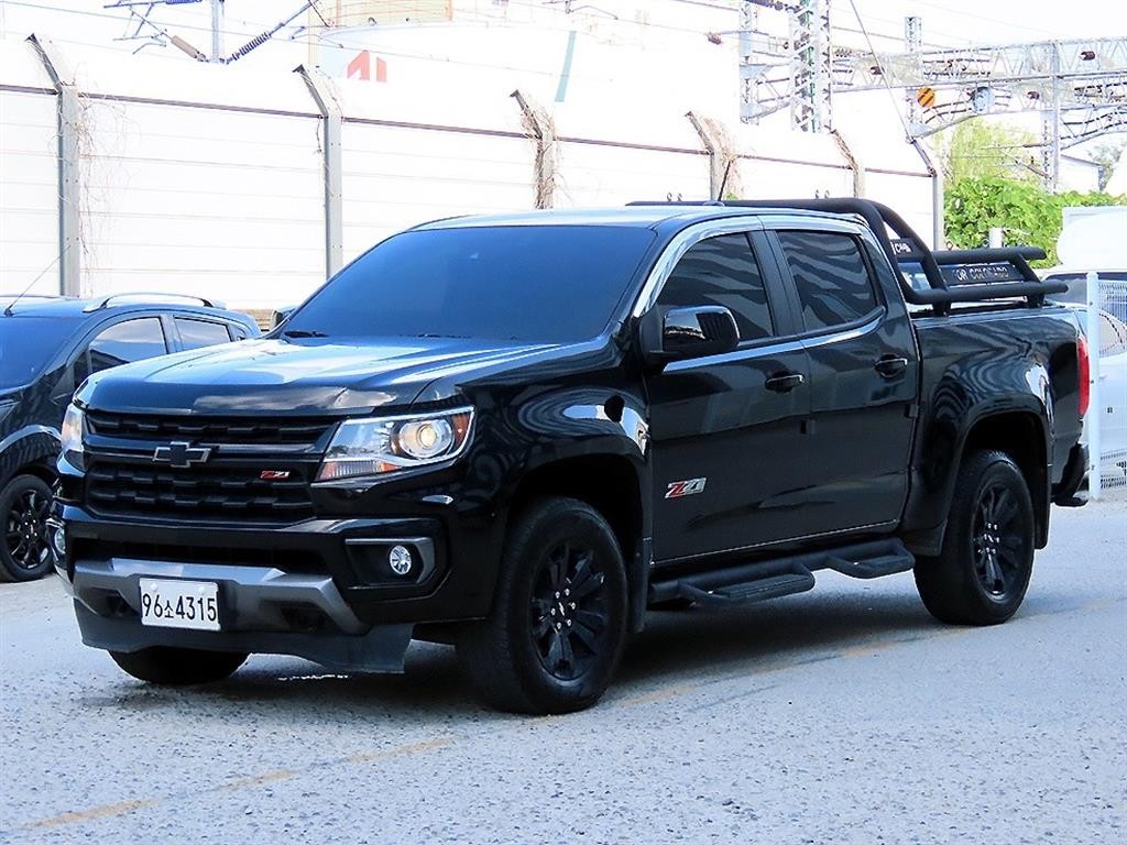 쉐보레 콜로라도 리얼 뉴 콜로라도 3.6 Z71-X 미드나잇 4WD 이미지 2