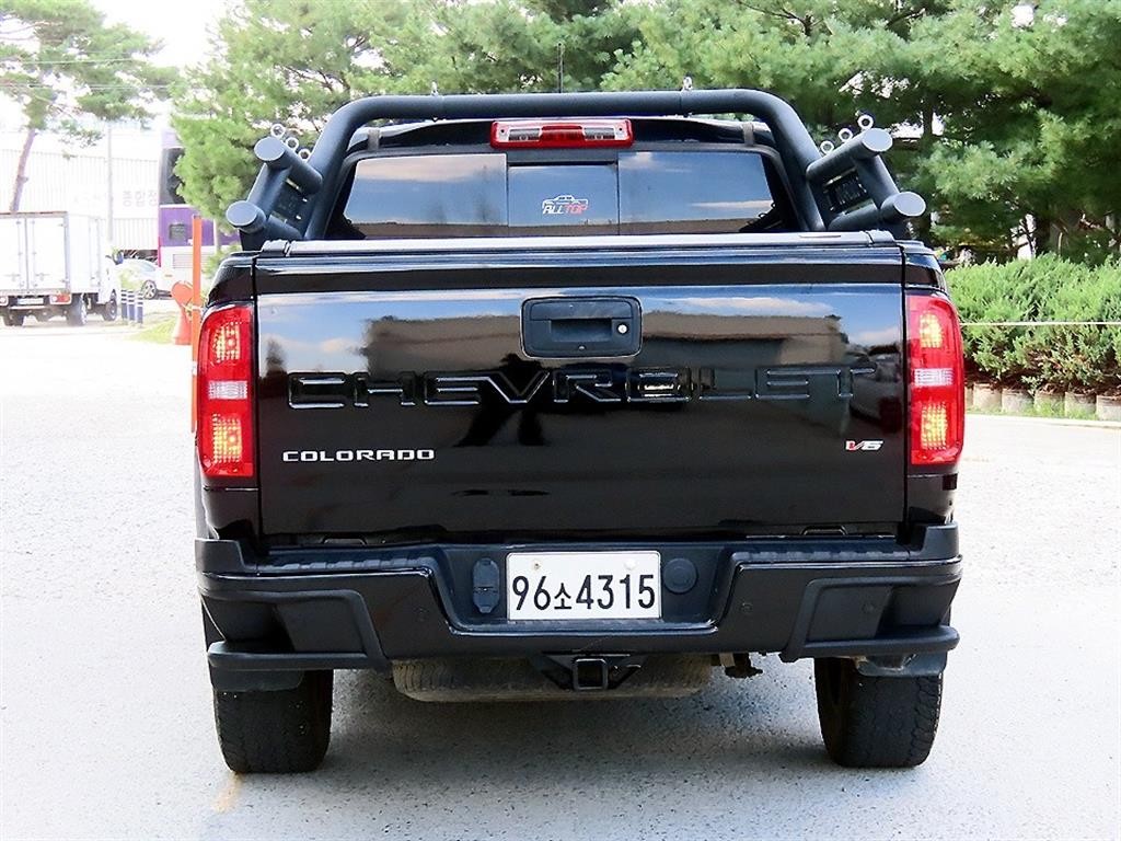 쉐보레 콜로라도 리얼 뉴 콜로라도 3.6 Z71-X 미드나잇 4WD 이미지 4