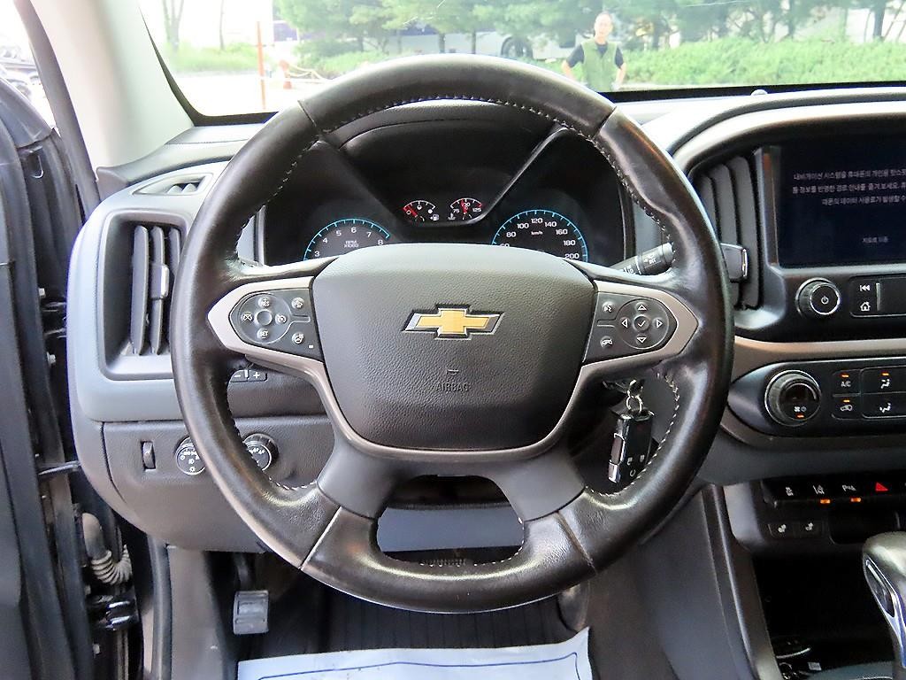 쉐보레 콜로라도 리얼 뉴 콜로라도 3.6 Z71-X 미드나잇 4WD 이미지 8