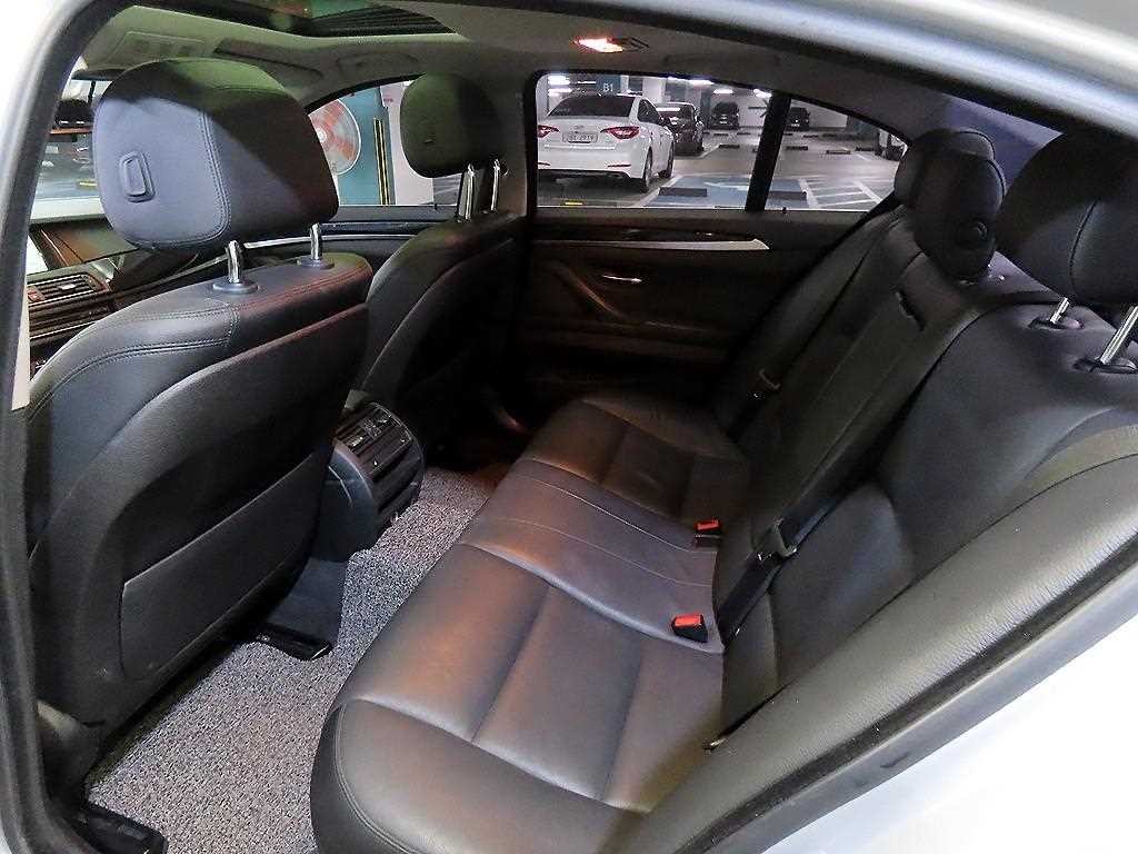 BMW 5시리즈 5시리즈 (F10) 520d 이미지 7