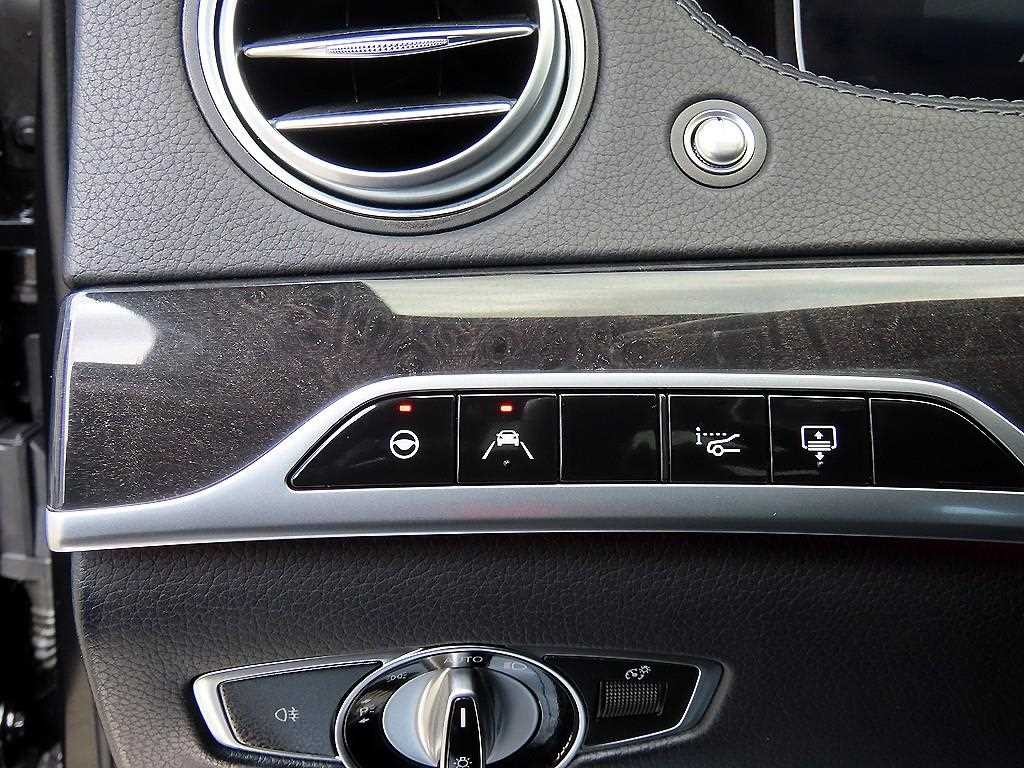 벤츠 S 클래스 S클래스-W222 S 350 d 4MATIC AMG Line 이미지 12