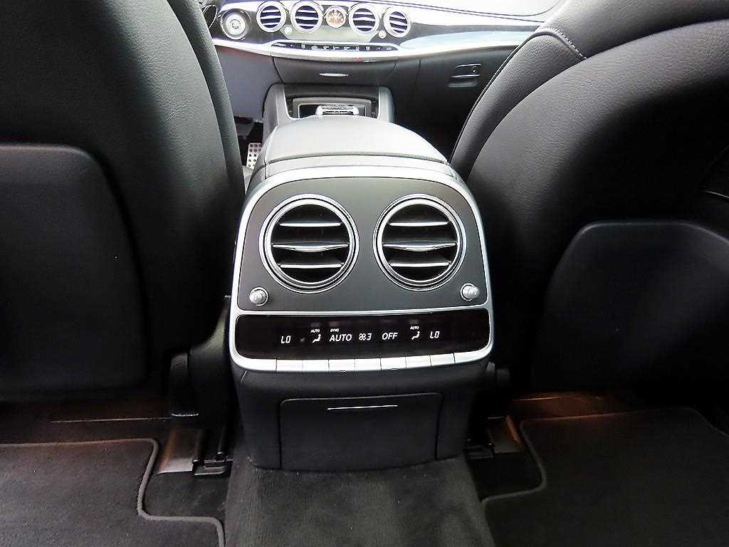 벤츠 S 클래스 S클래스-W222 S 350 d 4MATIC AMG Line 이미지 15