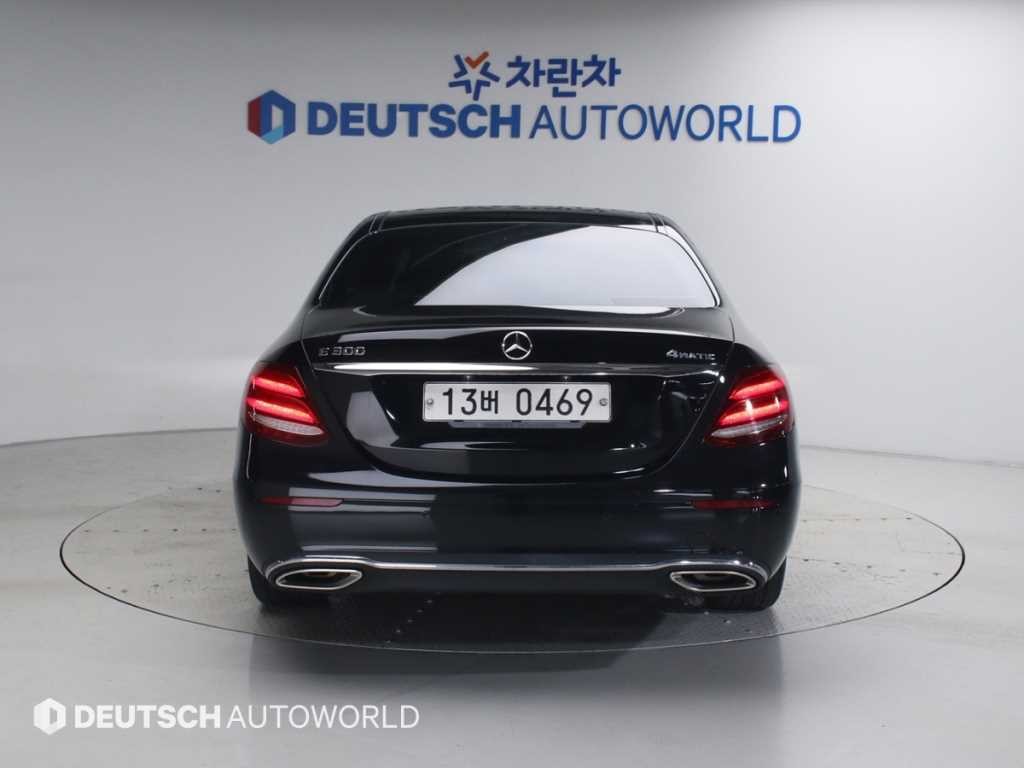 벤츠 E 클래스 E-클래스 W213 E300 아방가르드 이미지 4