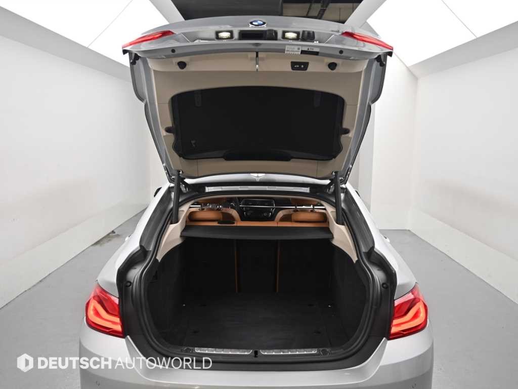 BMW 4시리즈 4시리즈 (F32) 420i 그란쿠페 럭셔리 이미지 19