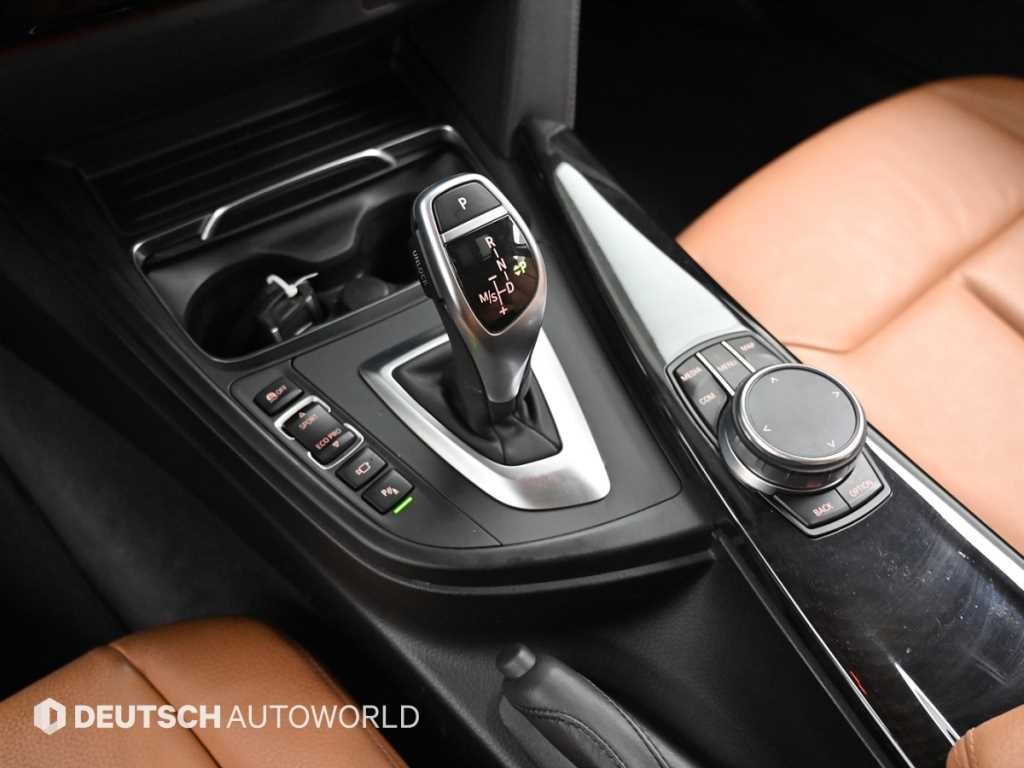 BMW 4시리즈 4시리즈 (F32) 420i 그란쿠페 럭셔리 이미지 9