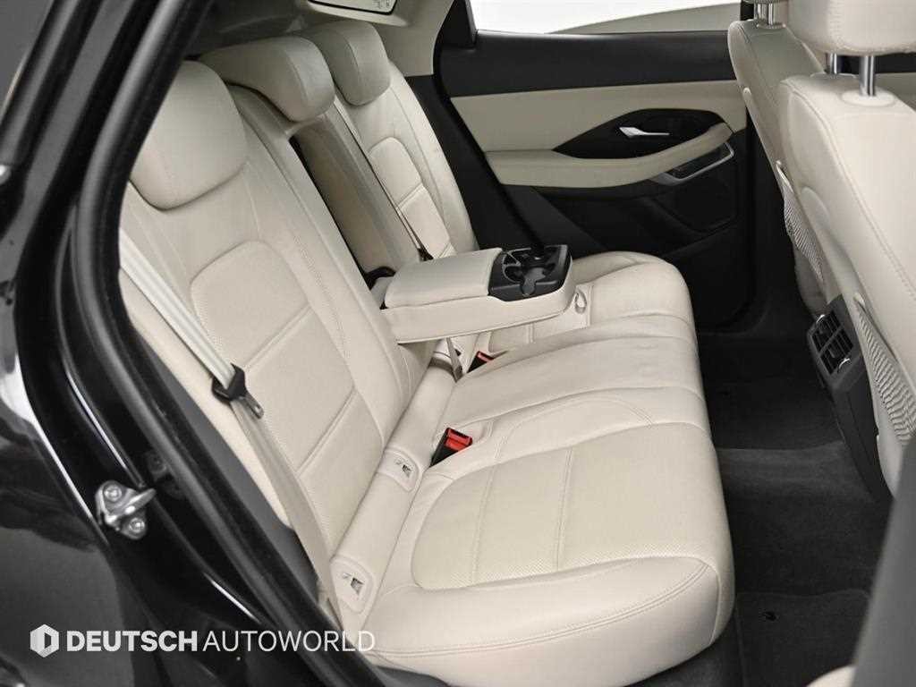 재규어 E-PACE P250 S 이미지 12