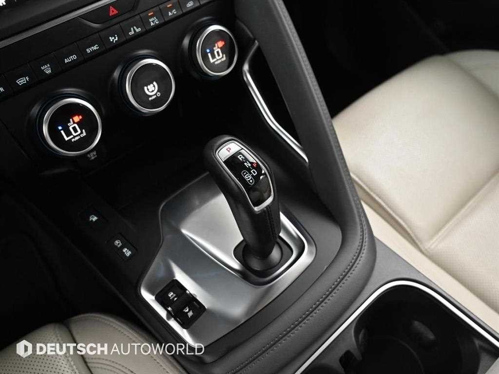 재규어 E-PACE P250 S 이미지 9