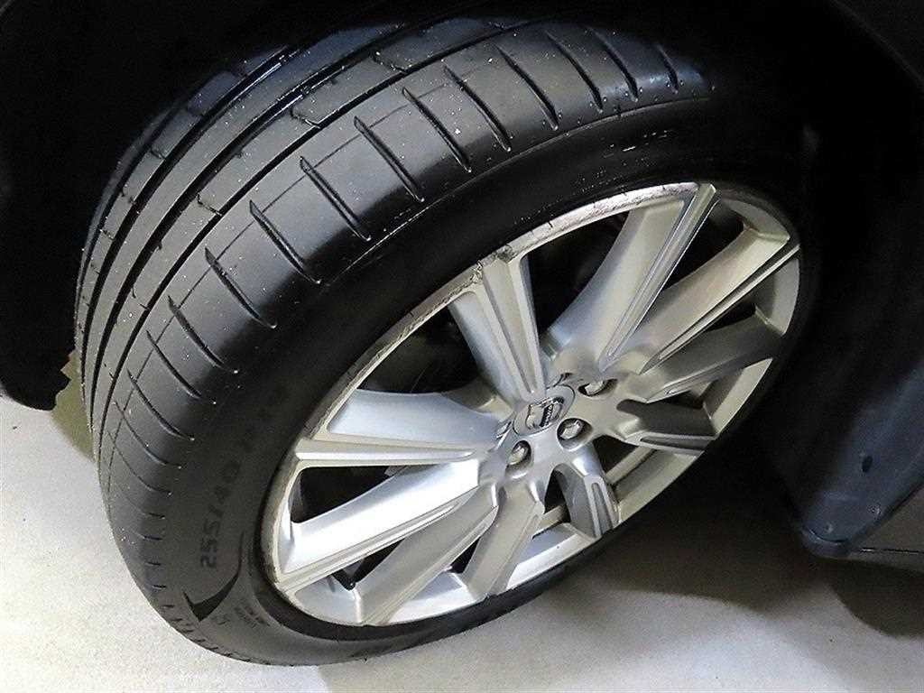 볼보 S90 T5 인스크립션 이미지 20