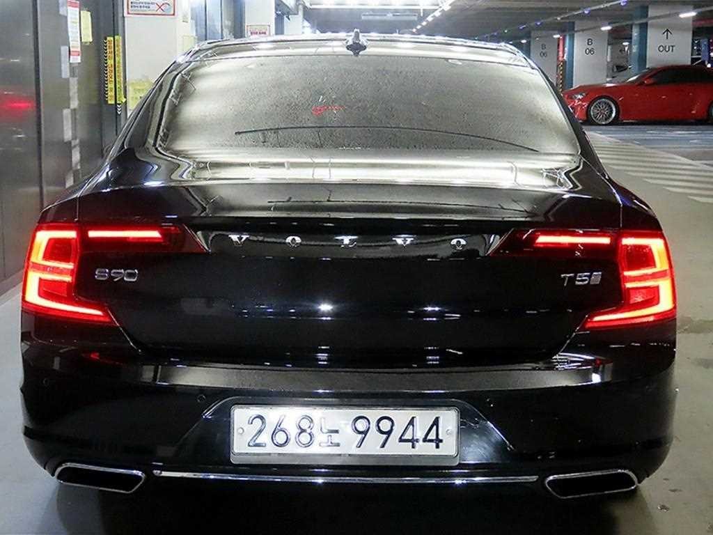 볼보 S90 T5 인스크립션 이미지 5