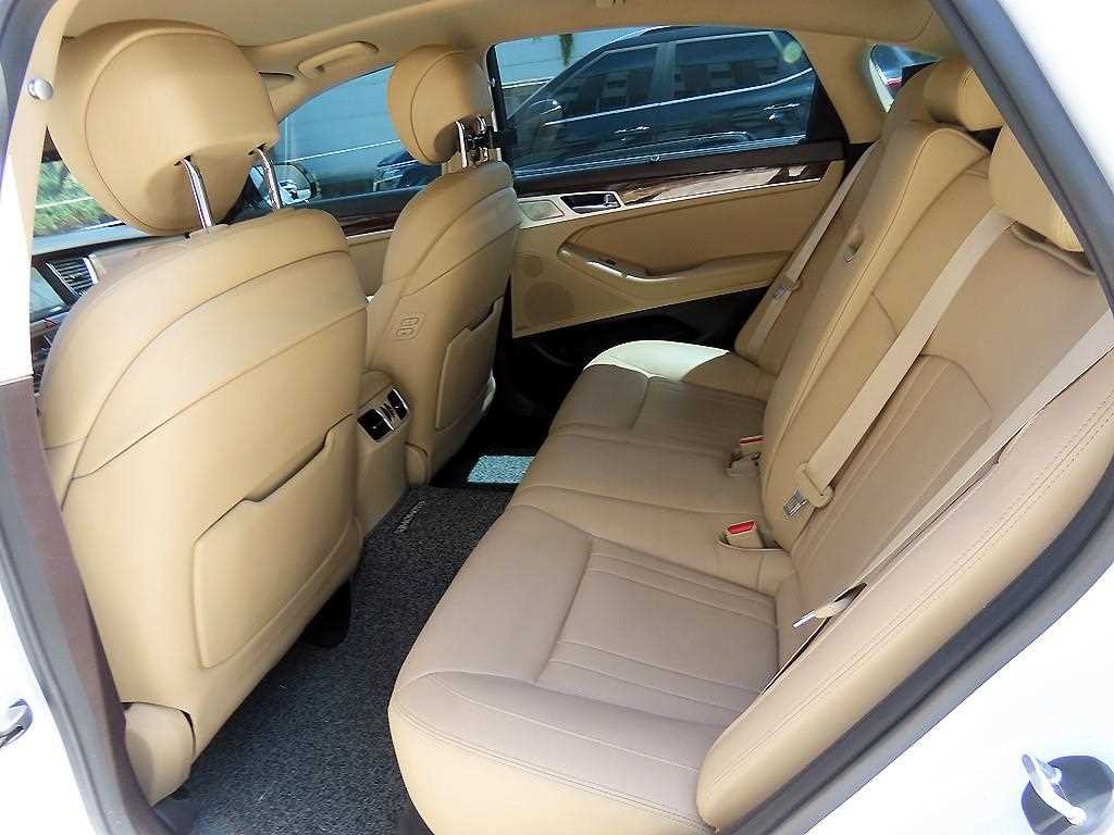 제네시스 G80 3.3 GDI AWD 프리미엄 럭셔리 이미지 6