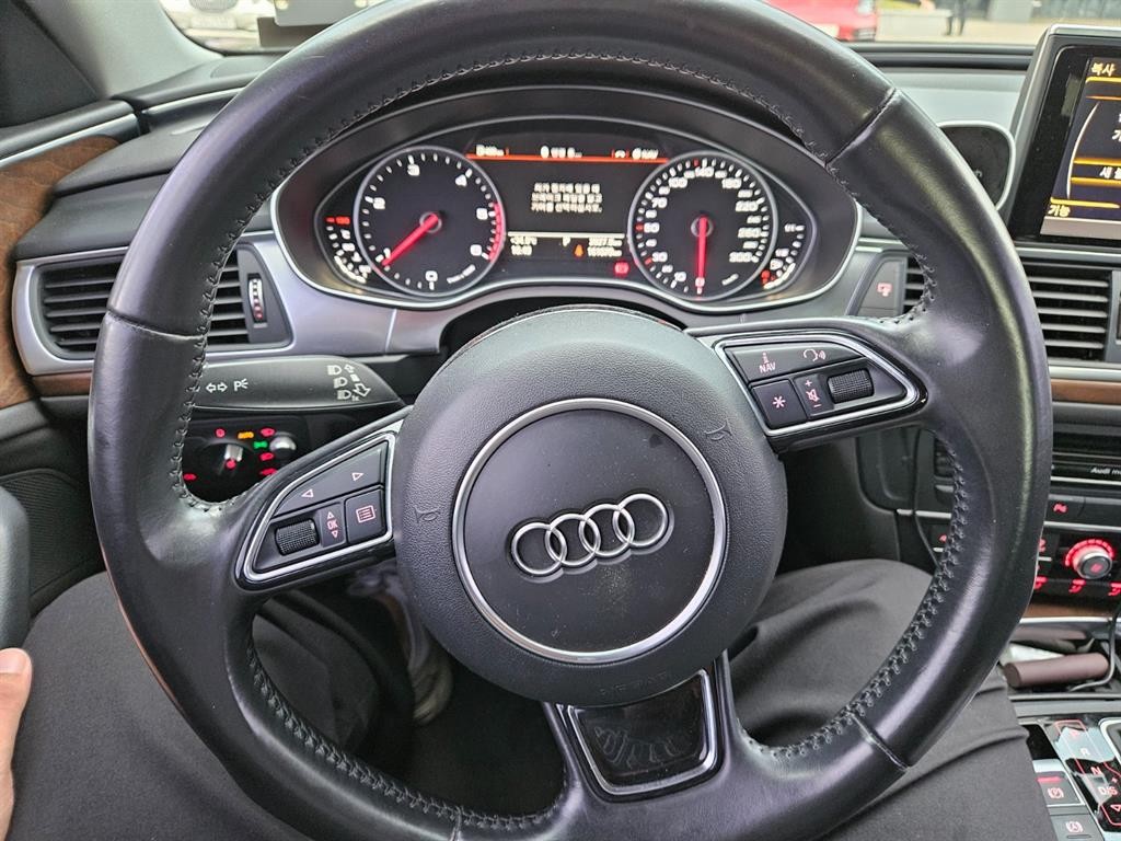 아우디 A6 뉴A6 35 TDI 다이나믹 이미지 10