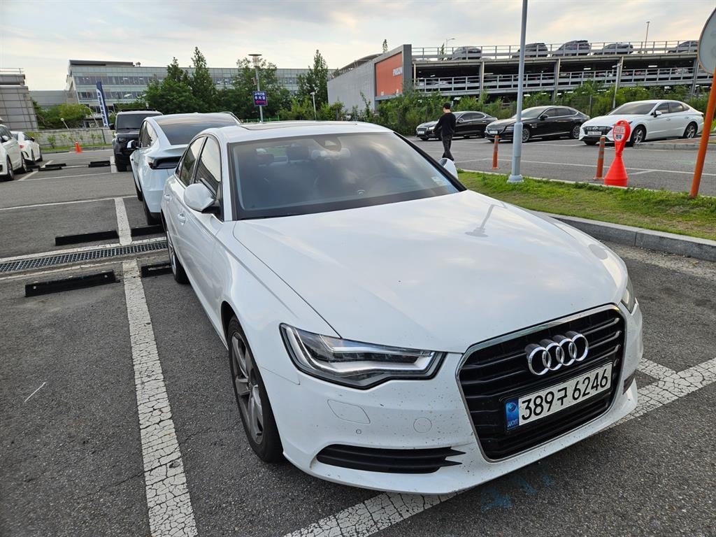 아우디 A6 뉴A6 35 TDI 다이나믹 이미지 2